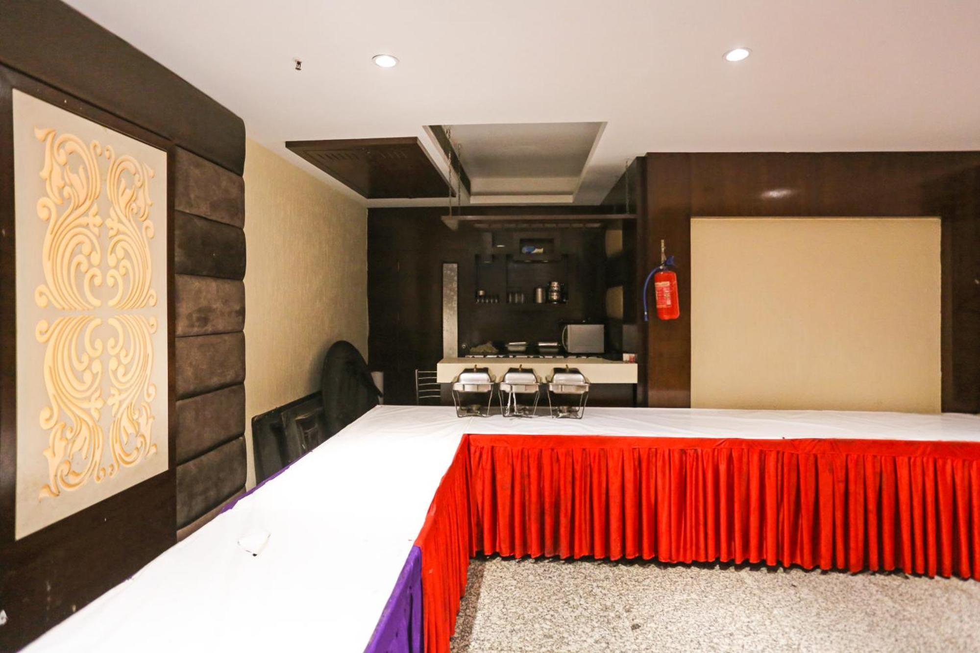 Hotel Silky Palace Near Igi Airportt Nuova Delhi Esterno foto