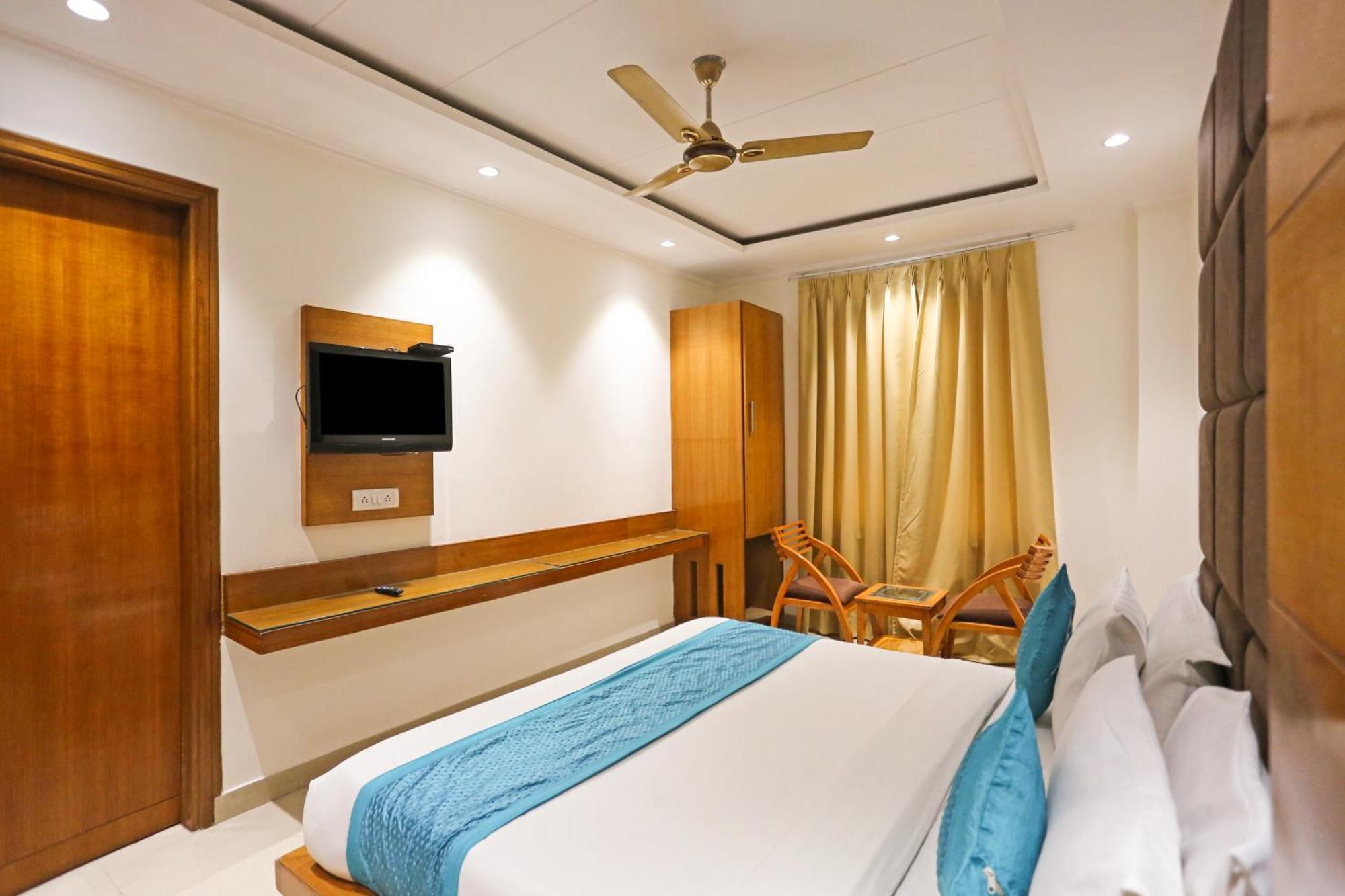 Hotel Silky Palace Near Igi Airportt Nuova Delhi Esterno foto