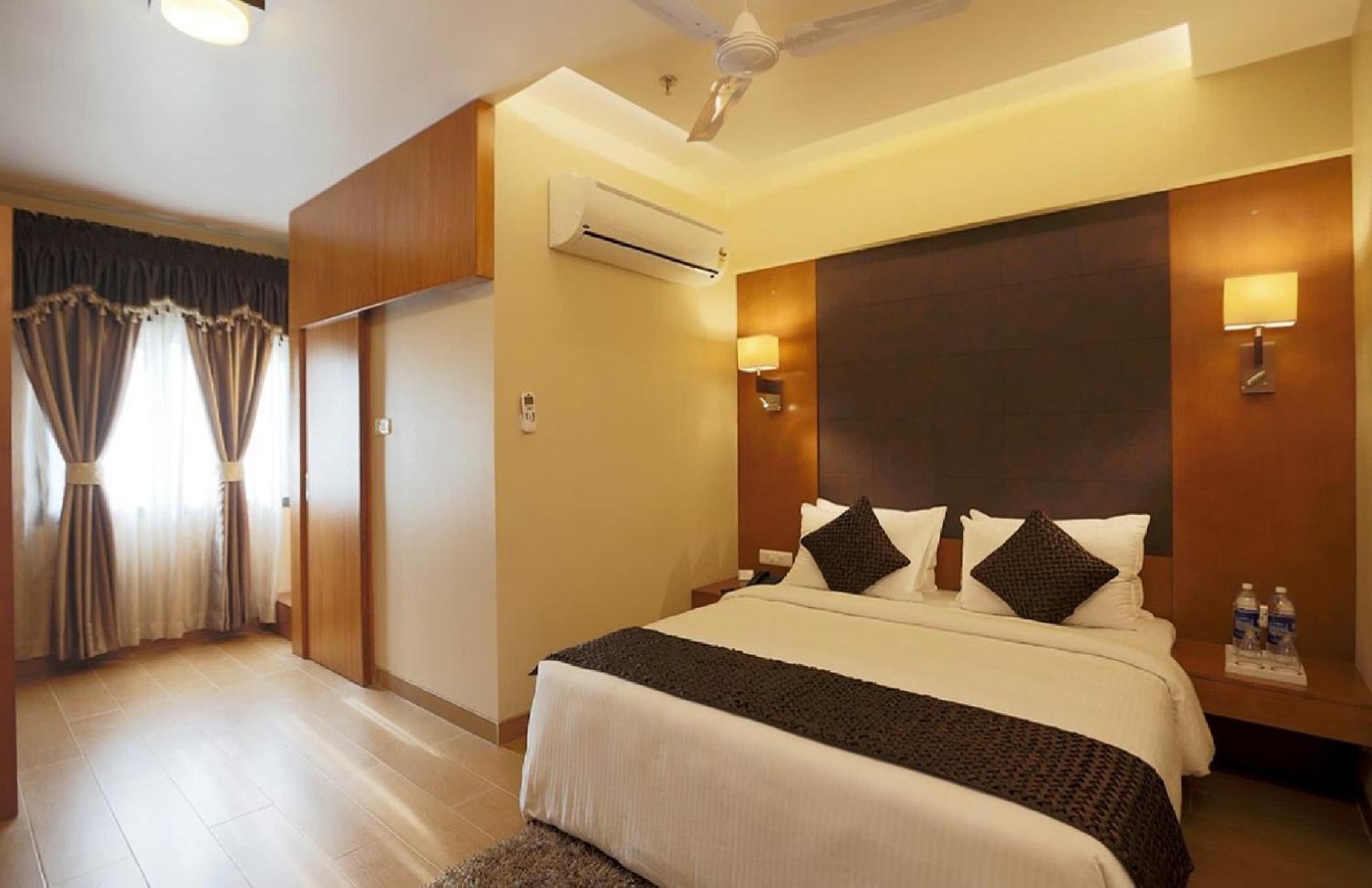 Hotel Silky Palace Near Igi Airportt Nuova Delhi Esterno foto